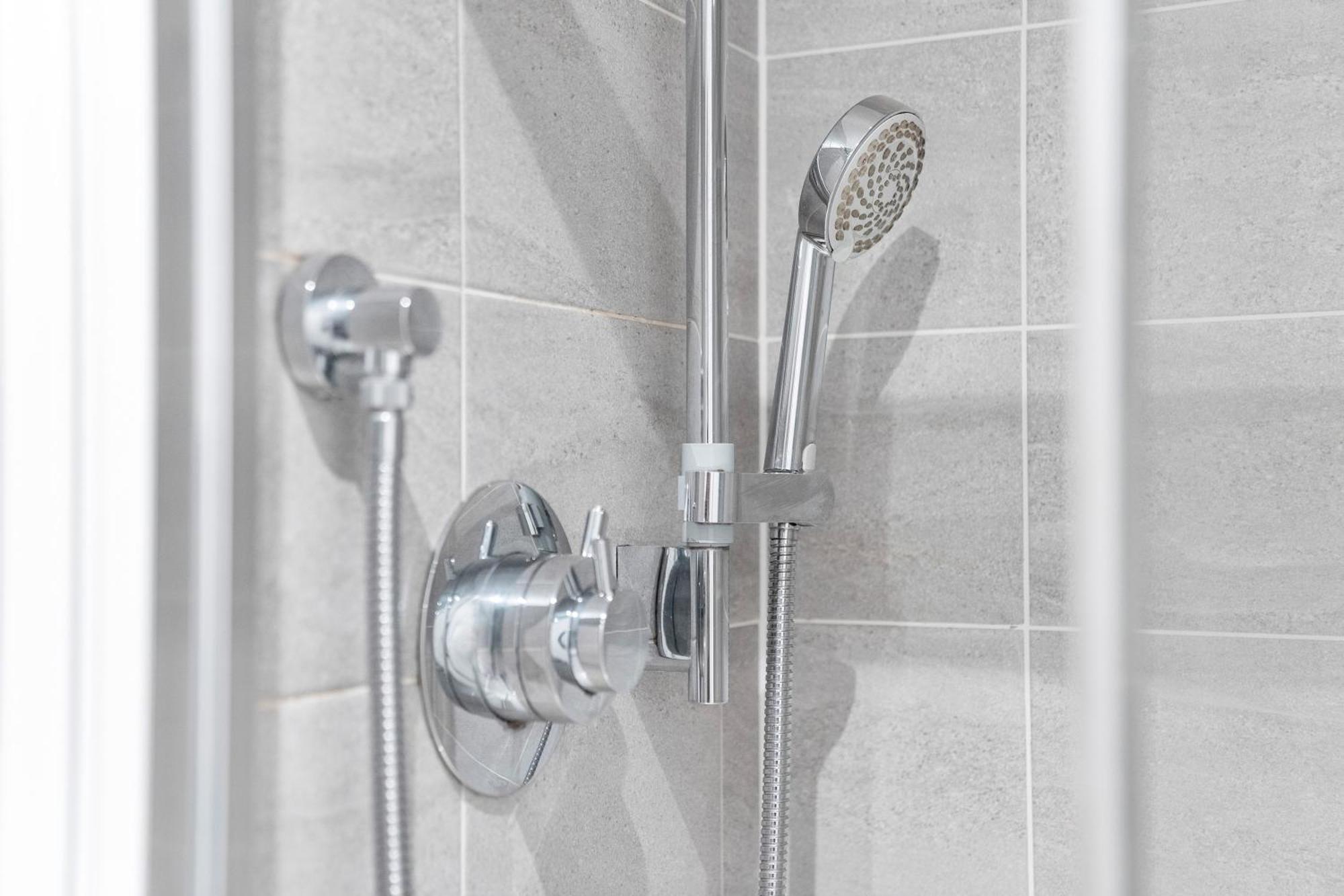 New Luxe Apartment - Secure Parking - Birmingham City Centre - Netflix - Wifi - Top Rated - 54M Esterno foto